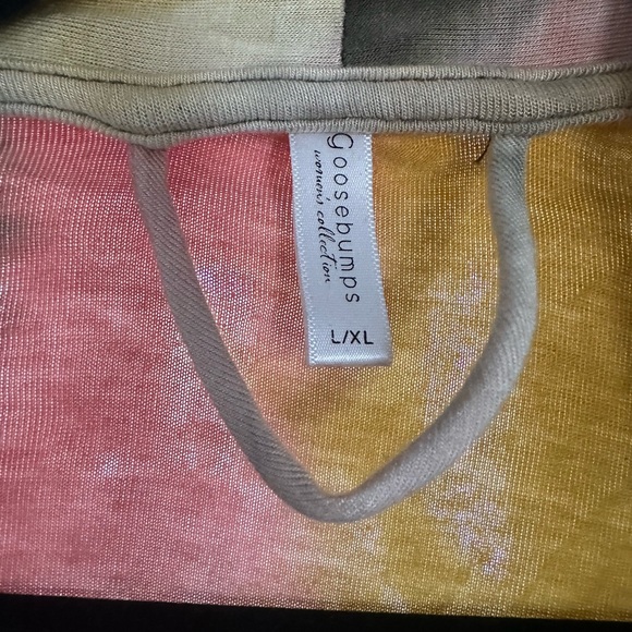 Goosebumps L/XL Robe - Picture 2 of 7